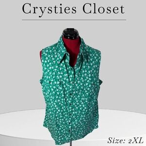 Simply Comfortable Green Floral Sleeveless Button Down Shirt Top Plus Size 2XL